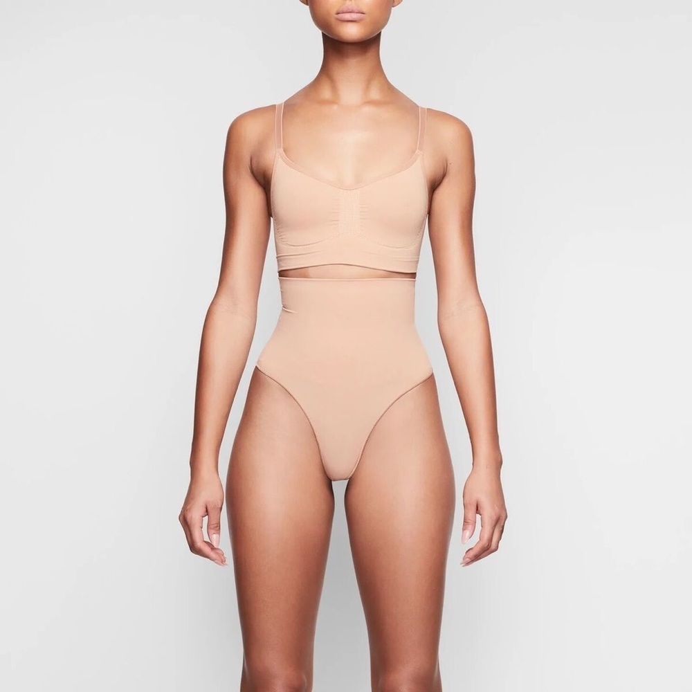 SKIMS Core Control Thong - Clay S/M